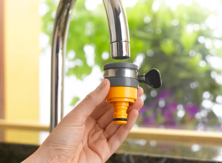 Round Mixer Tap Connector
