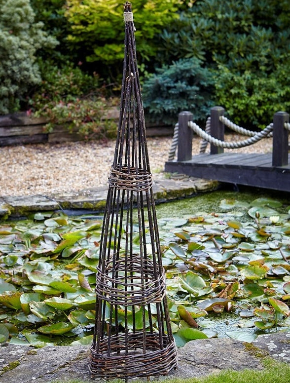 Willow Banded Obelisk 150cm